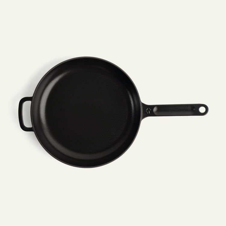 Enamelled Cast Iron Pan